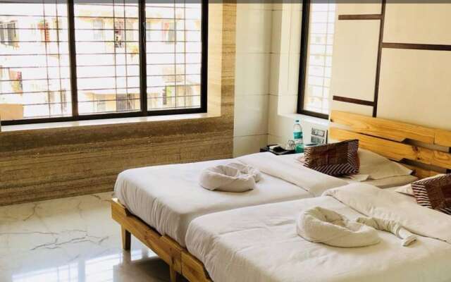 Luxury Stay Close To Worli Sea Face