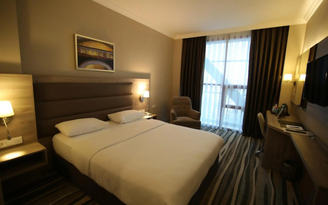 Hotel Excellence Inn