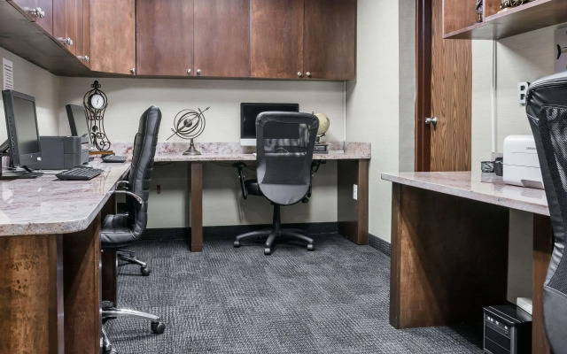 Comfort Inn Metro Airport