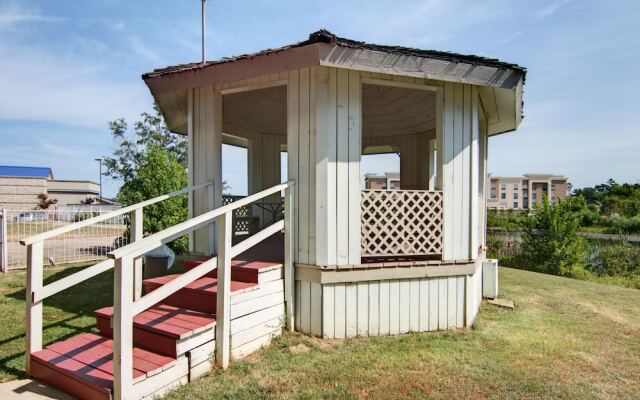 Executive Inn & Suites