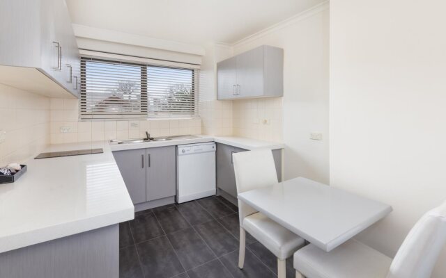 City Edge Serviced Apartments - East Melbourne