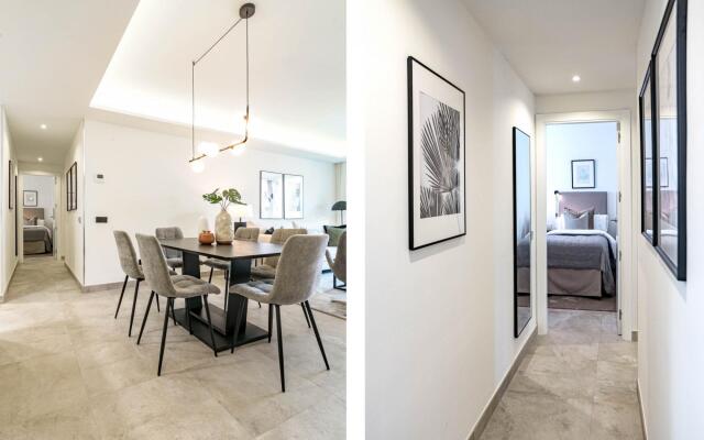 INF3.3K- Stunning city apartment.