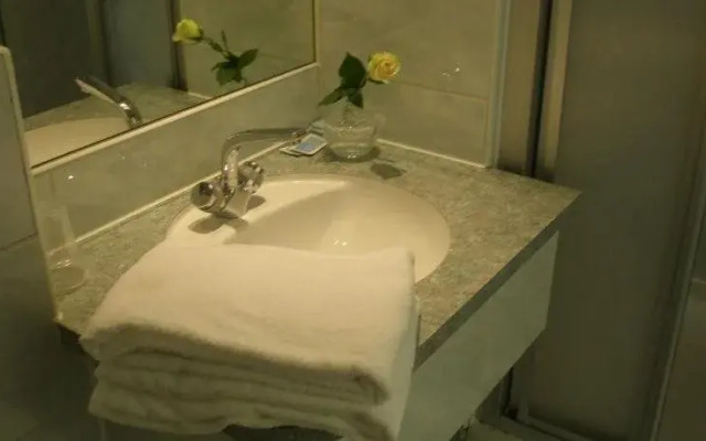 Hotel Cafe Restaurant Van Den Hogen