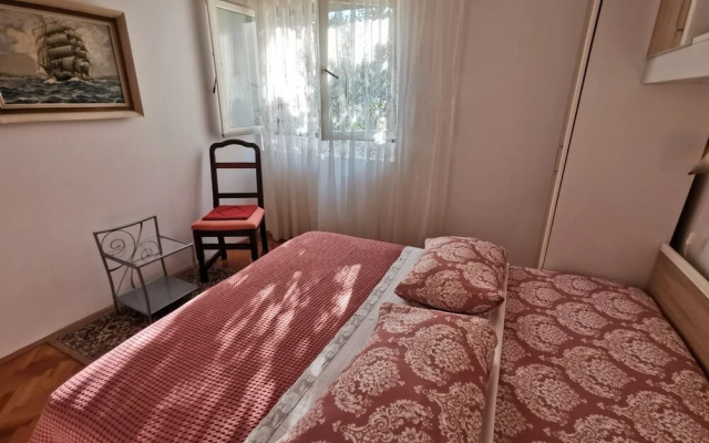 Srđan - 10 m From the Beach - A1