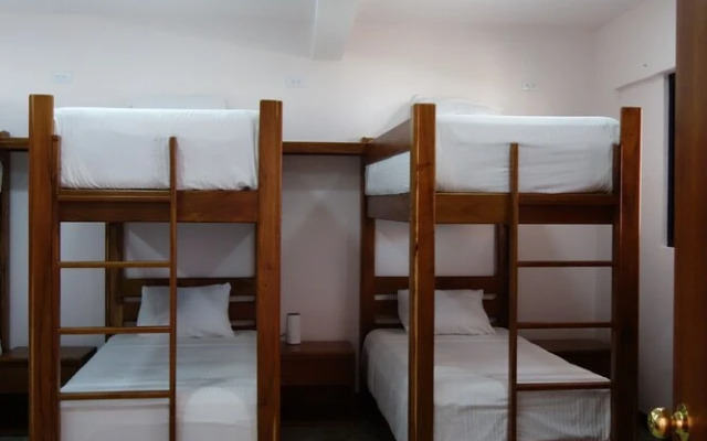 Itza Hotel Akumal - Hotel - Hostel