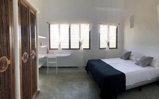 Villa Pina by Hostelsmates