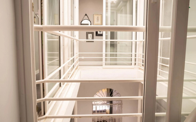 SANTA CRUZ, 1 min Catedral