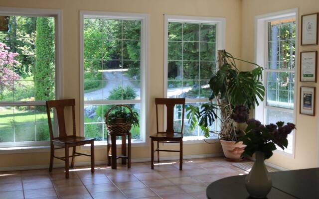 Mulvehill Creek Wilderness Inn