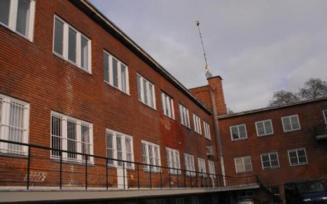 Season Hostel Hill