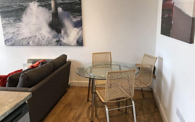 York Road Apartment