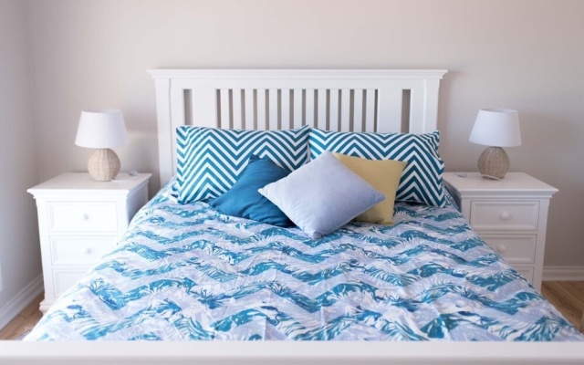 Shades of Blue Eco Retreat – Guest Rooms – Calca