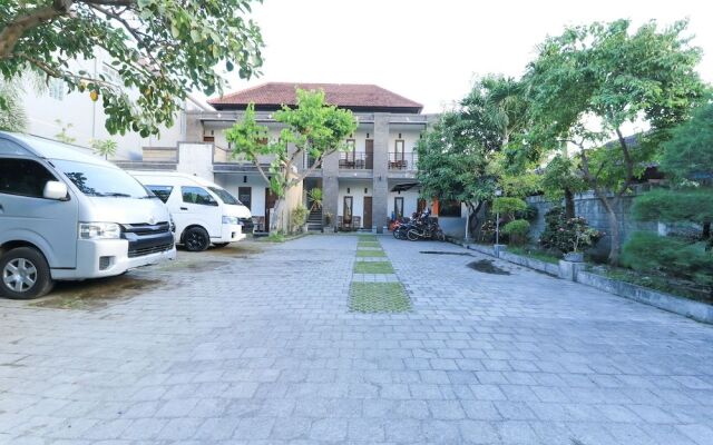 Hotel Warta Putra