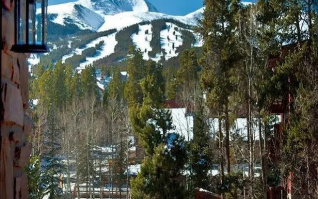 Pine Ridge Condominiums