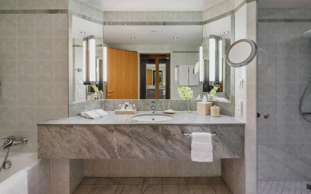 JW Marriott Bucharest Grand Hotel
