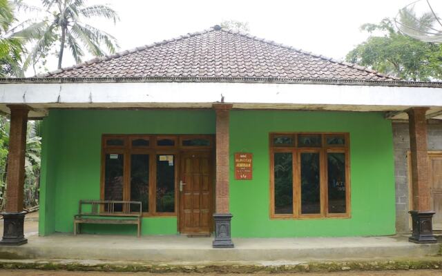 Homestay Jemiran