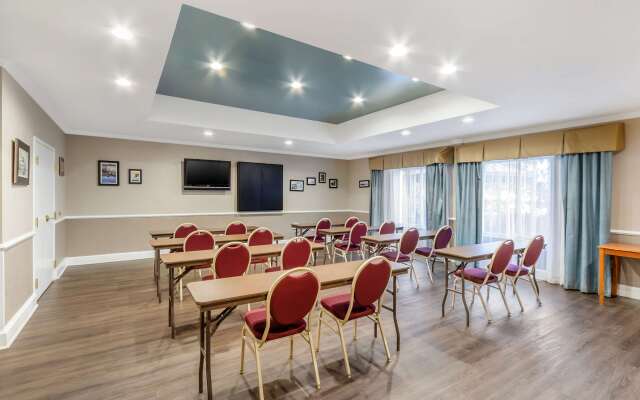 Best Western Airport Inn & Suites