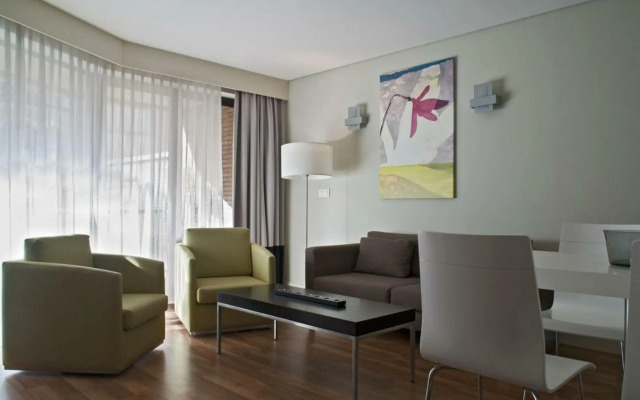 B-aparthotel Montgomery