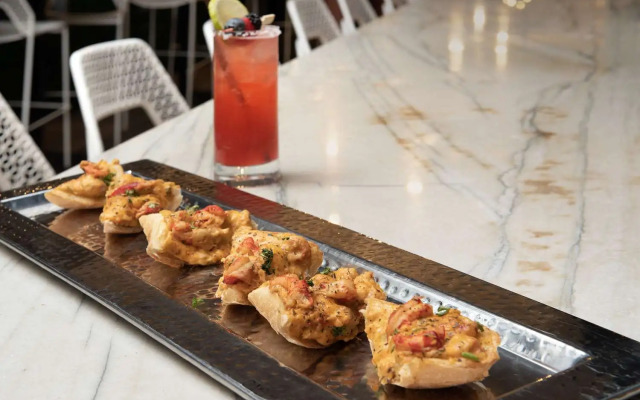 The Troubadour Hotel New Orleans