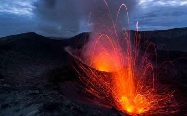 Volcano Roaring Front