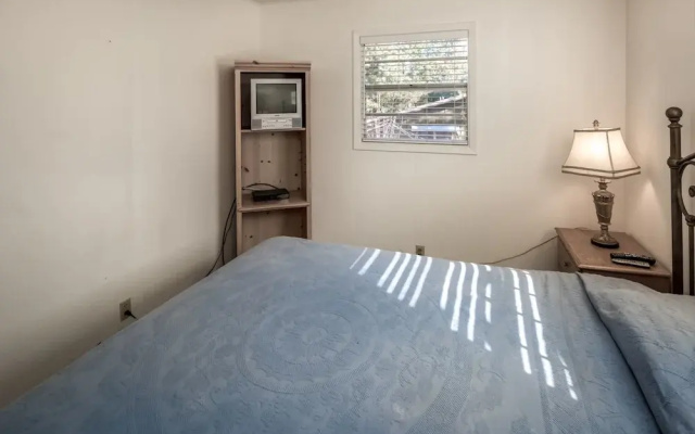 101 Kyle Street-three-bedroom
