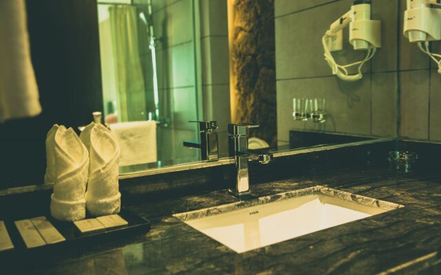 Qunming Shangping Hotel