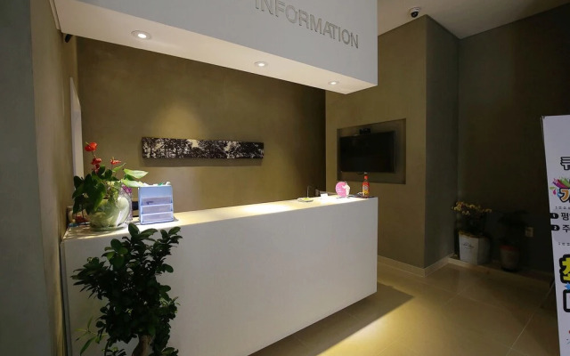 Asan Hotel Cube