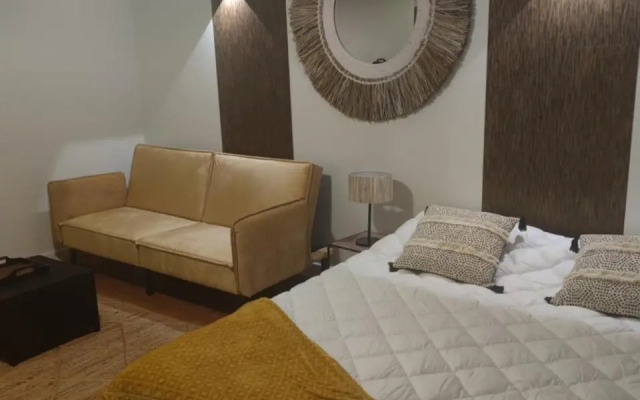 Studio (Adults Only)