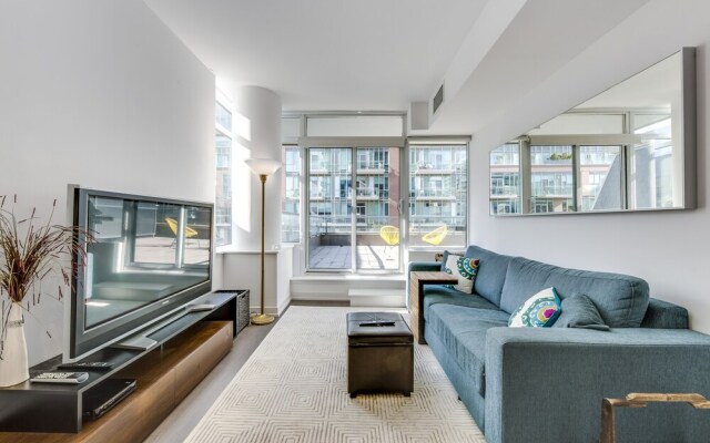 Stylish New 2Br Luxury Condo W Parking