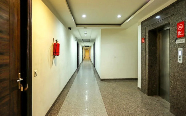 Hotel Azad Square by Oyo Rooms