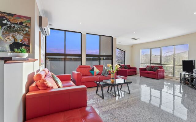 Villa De Marseilles - Melbourne