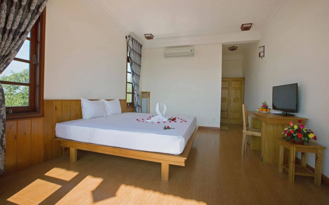 Tropical Garden Homestay Villa