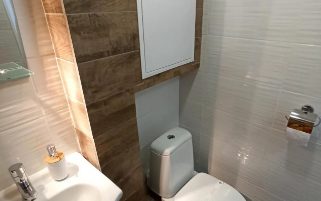 Top Center Nice View Studio