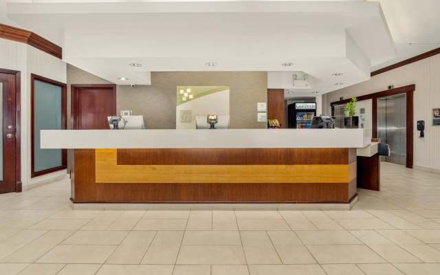 Holiday Inn Conference Center Edmonton South by IHG