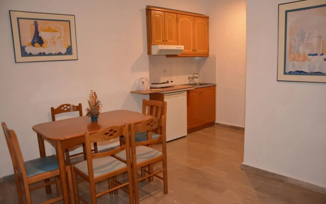 Akti Hotel & Apartments