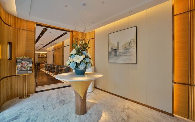 Metropolo Lujiazui Jinqiao Garden Hotel