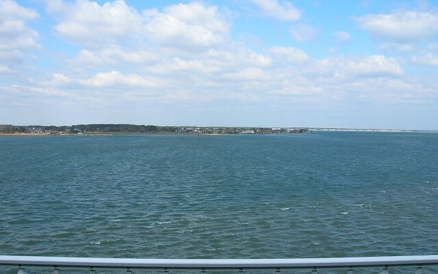 Harbour Island 39F by RedAwning