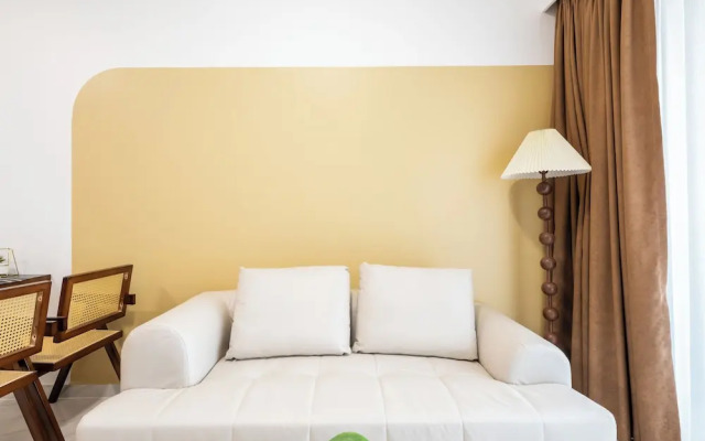 Royal Platinum Condo by Soben Homes