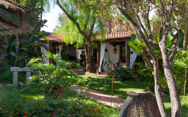 Nora Club Hotel