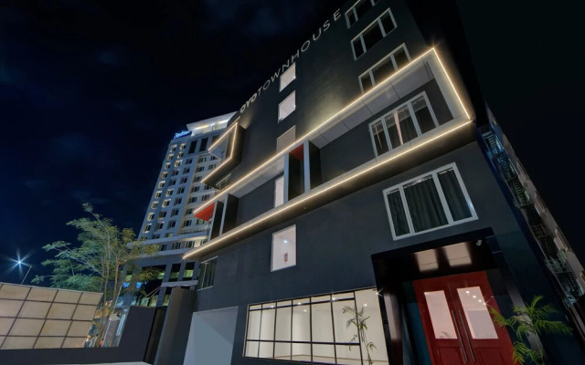 OYO Townhouse 111 A3 Empire