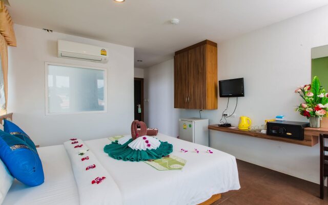 77 Patong Hotel & Spa
