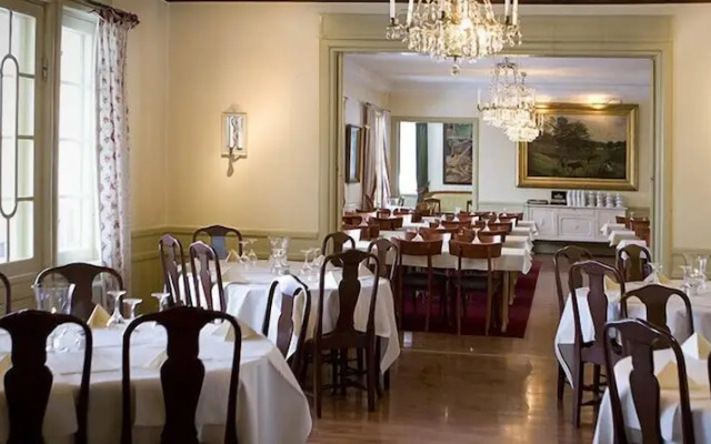 Insjöns Hotell