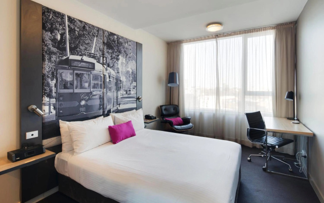 Mercure Melbourne Therry Street – Guest Rooms – Melbourne