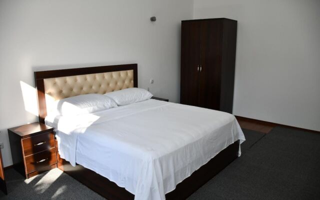 Nurziyo Guest House