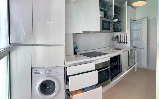 Lovely Holiday House With Perfect Location. All New