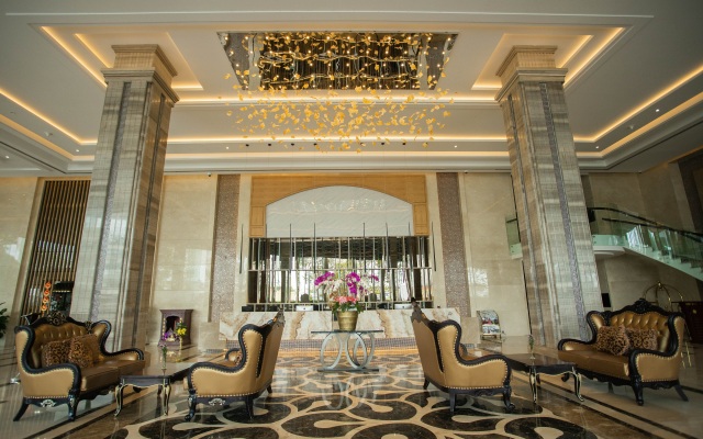 The Mira Central Park Hotel