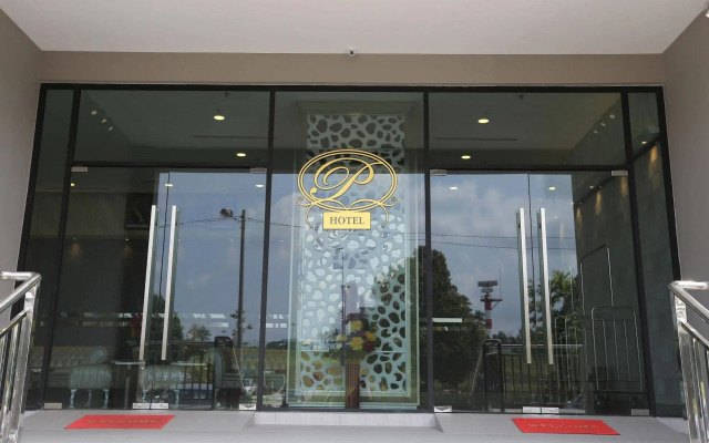 SEM9 Senai ''Formerly Known as Perth Hotel"