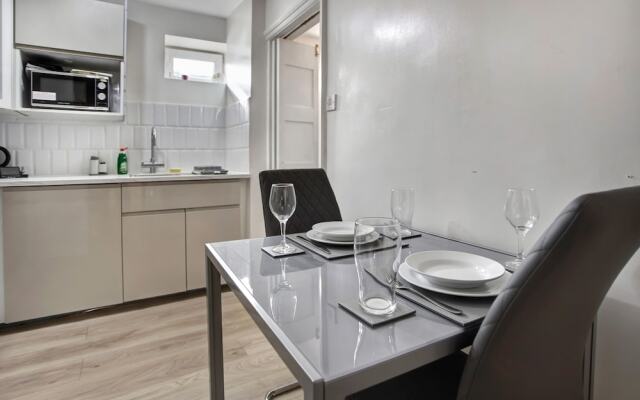 Cozy 1-bed Apartment Close to Lcy & Excel