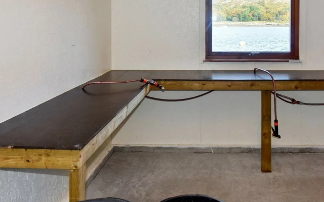 8 Person Holiday Home in Oksvoll