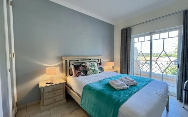 Vilamoura Deluxe Villa by Homing