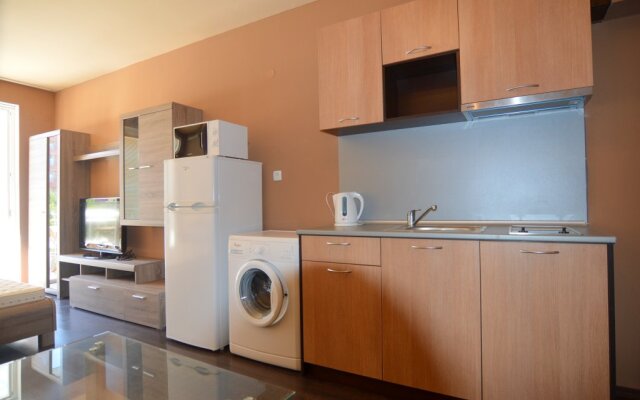 Sunny Dream Family Apartments